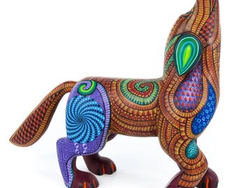 Zapotec Howling Coyote - Oaxacan Alebrije Wood Carving