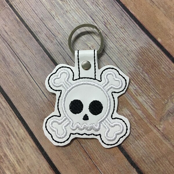 Skull and Crossbones, Jolly Roger Skull Embroidered Keychain, Key chain, KeyFob, Snaptab