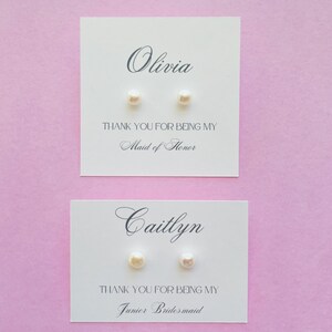 Boucles d'oreilles « Nœud papillon » pour demande en mariage | Coffret cadeau de boucles d'oreilles en perles | Carte de demoiselle d'honneur personnalisée | Bijoux pour demoiselle d'honneur
