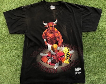 Vintage 1998 NBA Chicago Bulls Basketball Championship Large Graphic T-shirt Retro Rare Jordan Rodman Streetwear Bulls Bball Champs Cool Tee