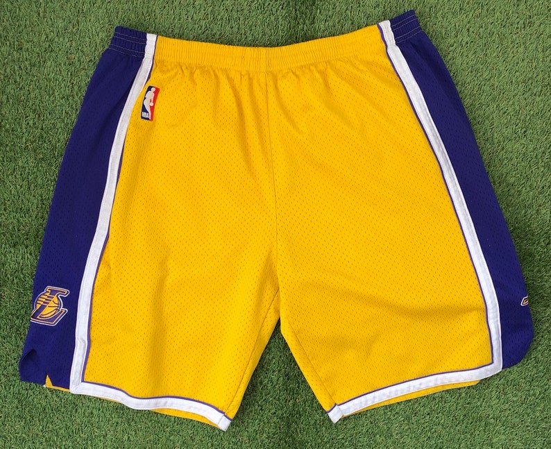 lakers retro shorts