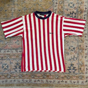 T-shirt vintage anni '90 Savile Row Logo cucito da uomo a righe piccole, stile retrò hip hop, streetwear, maglietta estiva Savile Row da uomo