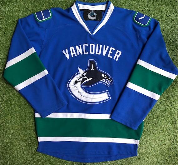 Vintage 1990’s NHL Vancouver Canucks Oversized Lar