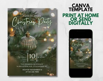 Op de afbeelding: Een uitnodiging voor een kerstfeest met een groene en gouden kerstbal die aan een dennentak hangt. De uitnodiging luidt "Doe mee met ons voor een kerstfeest" en bevat de datum, tijd en locatie van het feest.