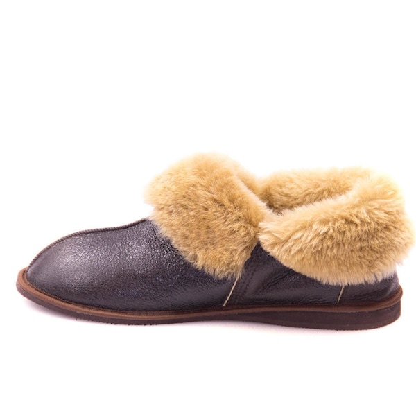 Pantuflas de piel de oveja para hombre: hechas a mano, con forro de lana - "Jungle"