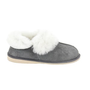 Women&#39;s Sheepskin Slippers! High quality handmade fur slippers! Ugg-inspired boots
