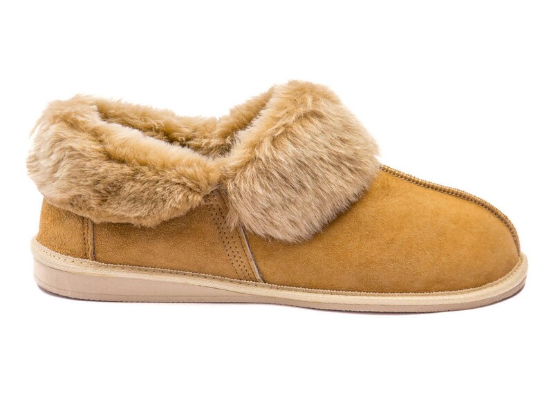 womens sheepskin slippers size 5