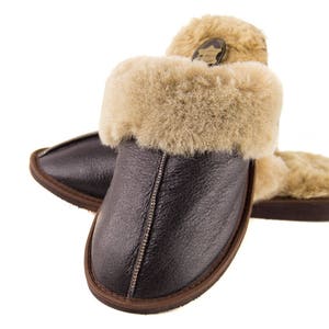Men's leather sheepskin slippers Really elegant and classic High quality handmade in EU image 2