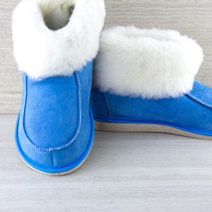 Women&#39;s light blue Genuine Sheepskin Slippers!