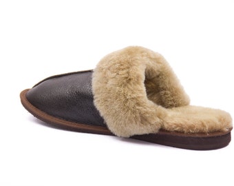 Men's leather sheepskin slippers! Really elegant and classic ! High quality handmade in EU