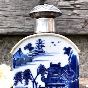 Early 19th Century Chinese Export Porcelain Tea Caddy with Solid Silver Lid – Blue and White Hand-Painted Landscape