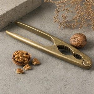 Vintage Brass Nutcracker Rustic Kitchen Utensil 16 cm