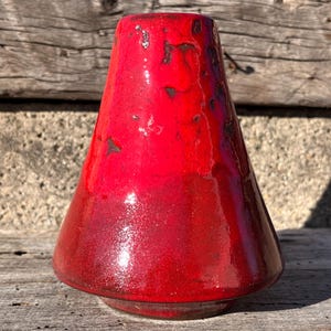 Red Fat Lava Vase by Hoy – 1970s West Germany Pottery, Signed Hartwig Heyne, Studio Ceramic WGP