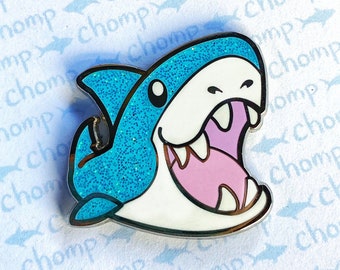 Glitter Shark | Hard Enamel Pin Silver 30mm