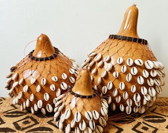Tan Shekere Cowrie Shell Rattle //Jabara, Axatse, Netted Cowrie Shell Gourd Rattle, African Home Decor, Music Instrument