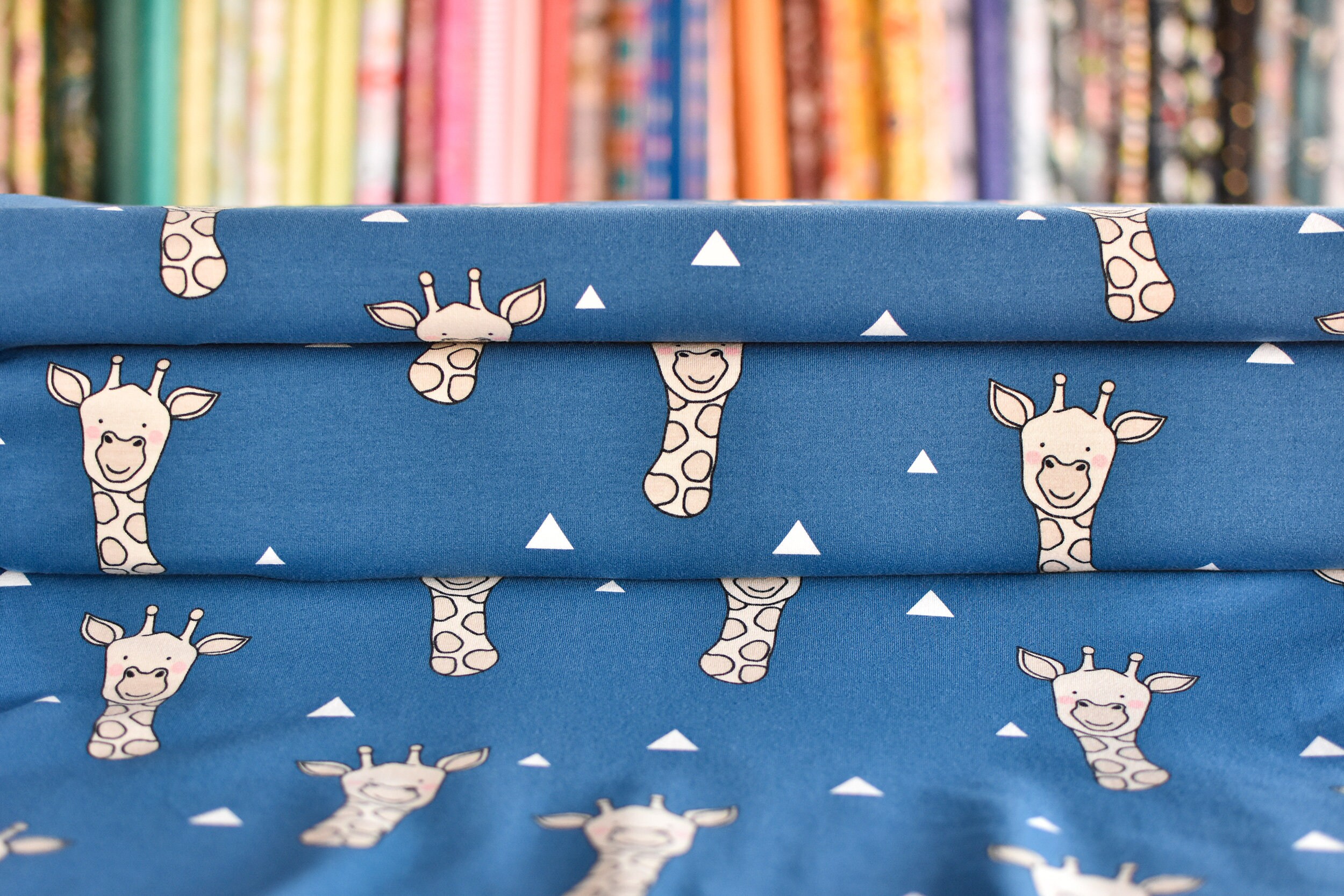 Organic jersey blue giraffe stretch print Tygdrommar Etsy