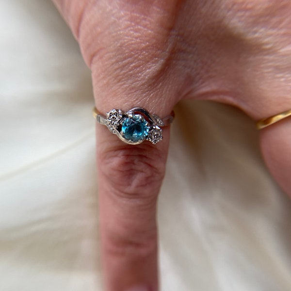 Classic Vintage Blue Zirconia Ring main image 1