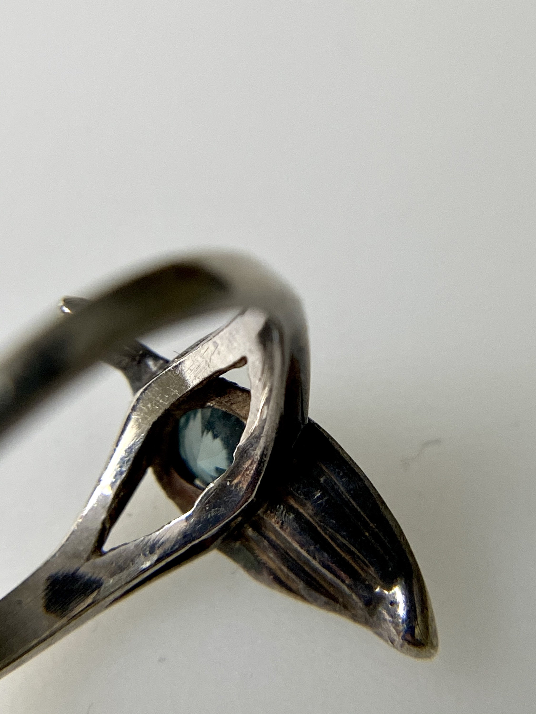 Vintage Blue Zircon Solitaire Leaf Ring Size 6 1/4, Sterling