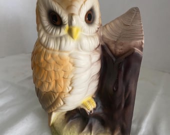 Vintage ceramic horned night owl bookend on tree stump Japan 8”