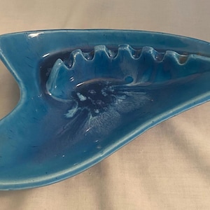 Vintage ashtray California pottery boomerang style blue with marblized center and raised dots bottom trinket dish atomic shape