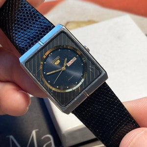 Vintage 1977 Seiko 5 Day/Date 2906-0900 Automatic Unisex Watch w/ 20mm Black Leather Band