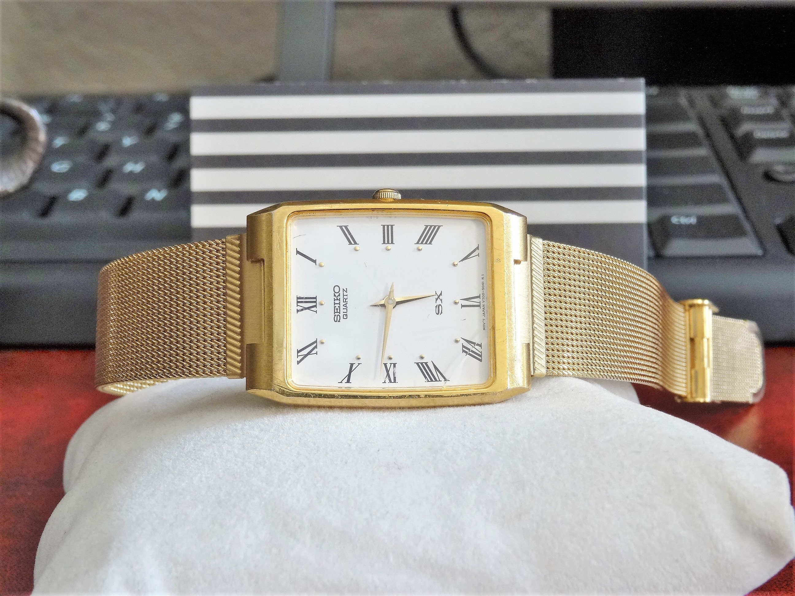 Retro 1991 Seiko Quartz SX Gold Tone Roman Dial Mens Watch W/ - Etsy