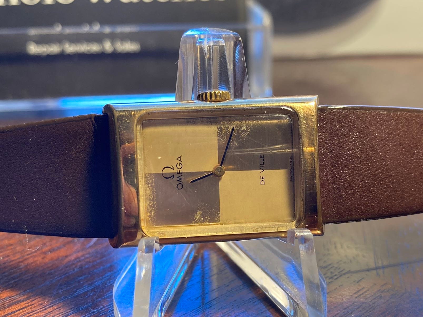【不動】OMEGA De Ville ゴールドメッキ ヴィンテージ 1973 年製オメガ デ・ヴィル 18K ゴールドメッキ MD 511.0458