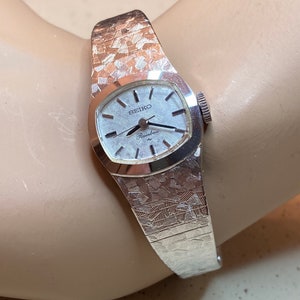 SEIKO ビンテージデジタルクォーツ 稼働品1976年製 il_300x300.4004071871_jjrg.jpg