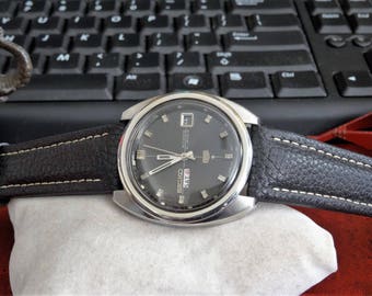 Vtg 1976 Seiko Automatic 21-Jewels W.R. Men&#39;s Watch w/ 20mm Gen. Leather Band!