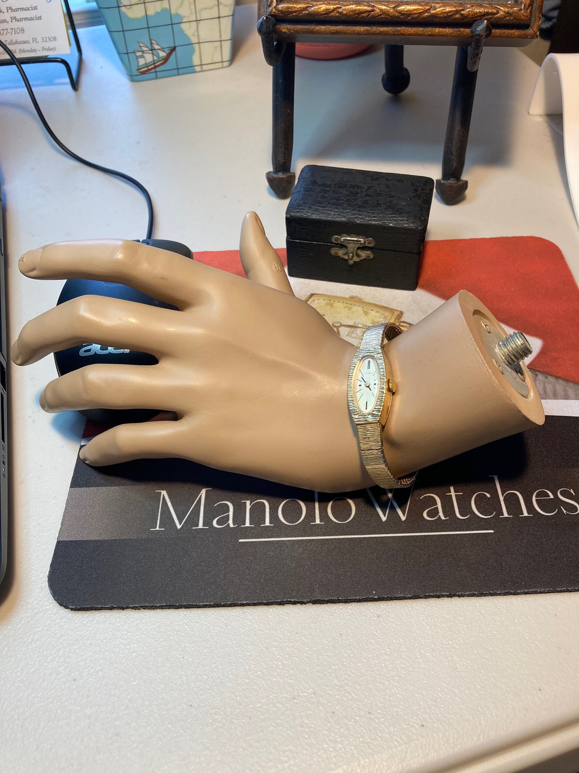 Vintage 1973 Timex Goldtone Hand Winding 17 Jewel Ladies Watch Wristwatch Vintage 1973 Timex Ladies Watch, Gold Tone 17-jewels, Hand  main image 4