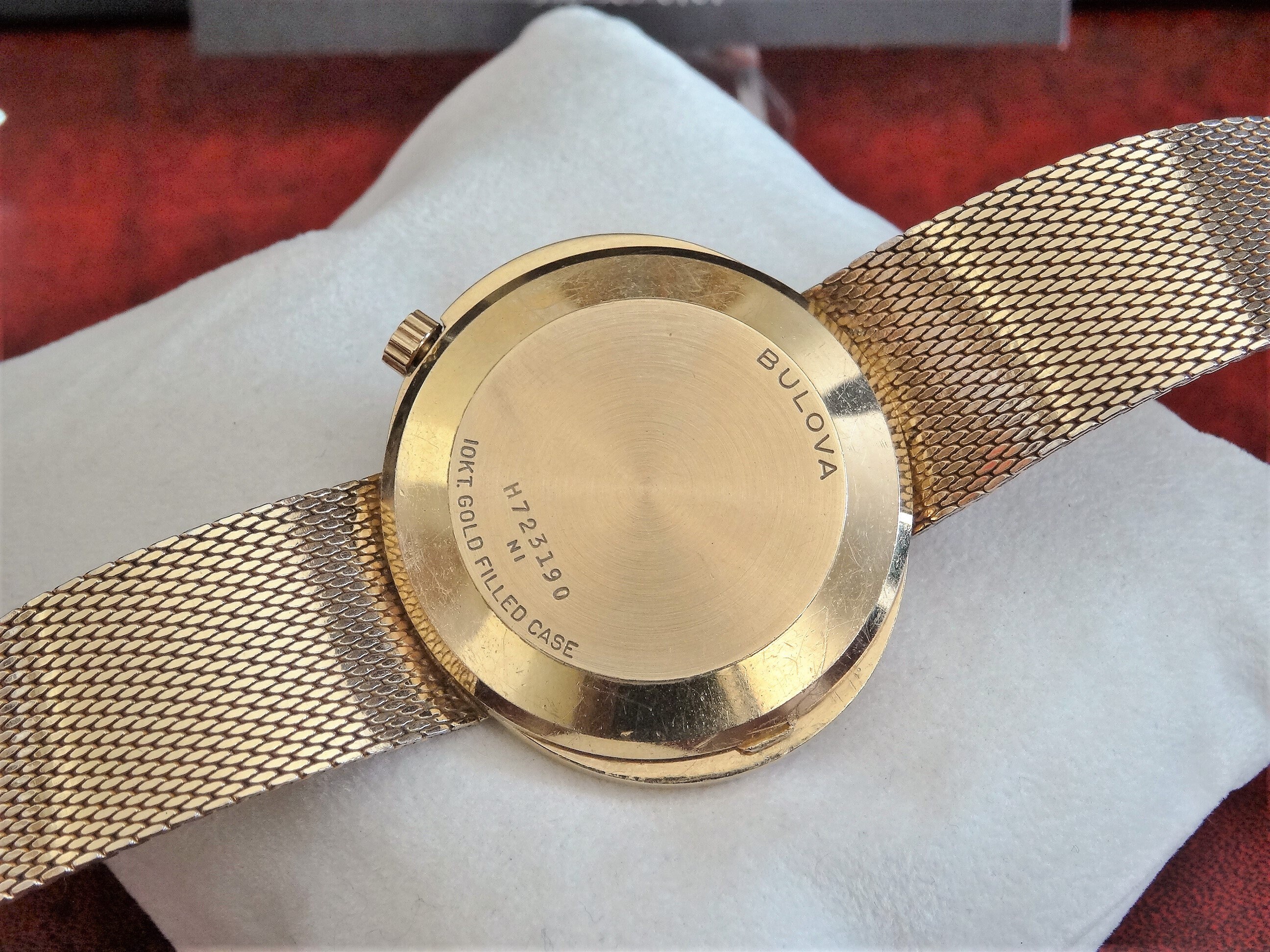 音叉時計 アキュトロン/ゴールド 18mm 第7話】BULOVA/ブローバ 世界初の音叉時計 ACCUTRON〜時計生