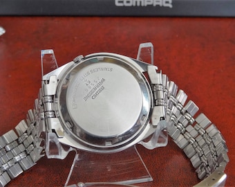 Retro 1992 Seiko 5 Automatic Water Resistant Mens Watch W/ 19mm St