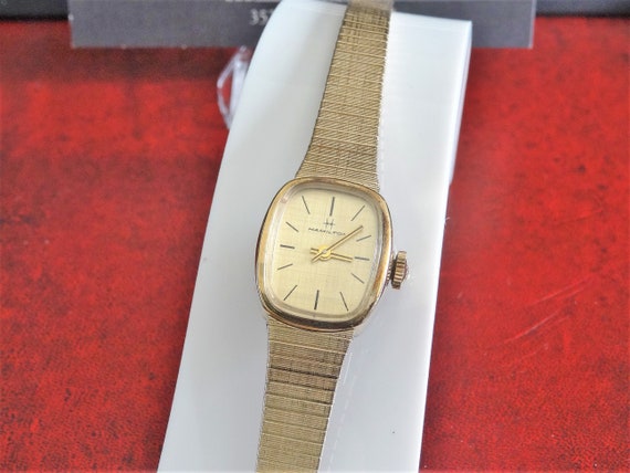 Vintage 1960's Hamilton 10K Rolled Gold Plated Bezel Winding Vintage 1960's Hamilton 10K Rolled Gold Plated Bezel Winding