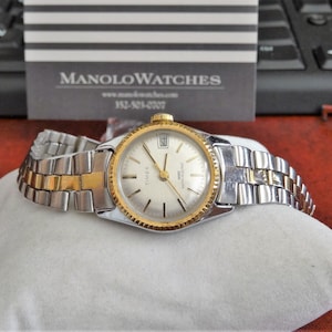 Vtg 1970&#39;s Timex President Date Two Tone W.R. Ladies Watch w/ 14mm Two Tone Band