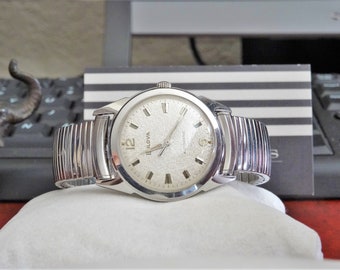 Vtg 1967 Bulova Automatic Waterproof Swiss Men's Watch w/ 15mm Stainless Steel Band!