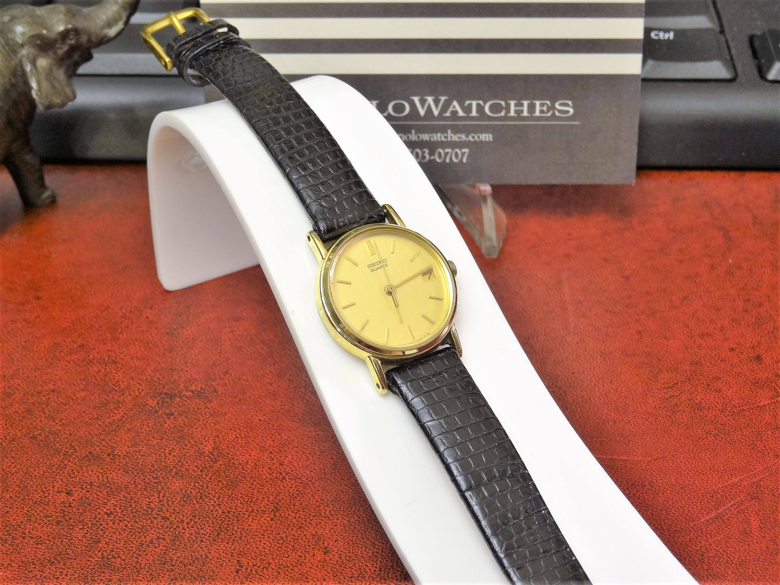 Retro 1984 Seiko Gold Tone Quartz Ladies Watch W/ 11mm