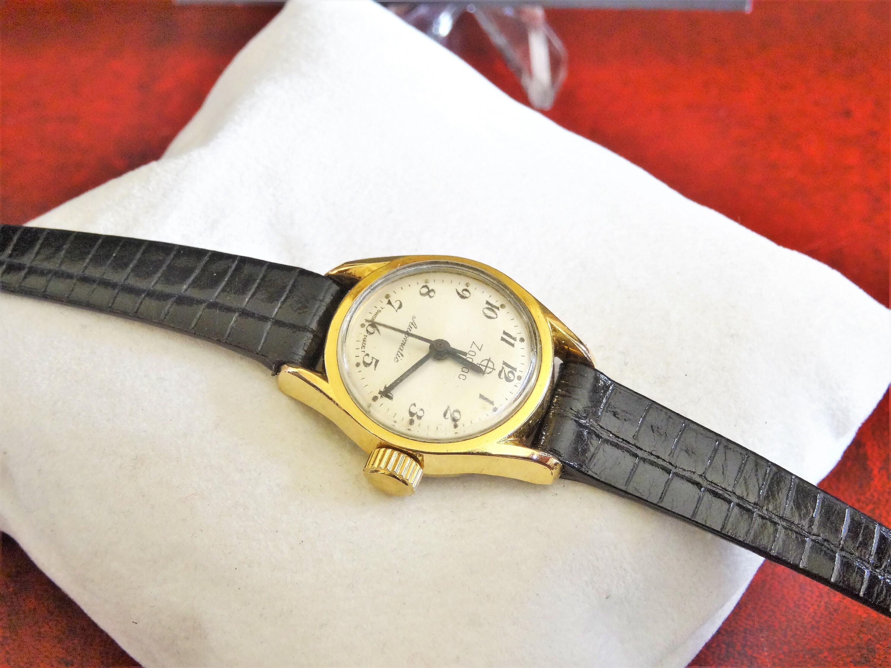 ヴィンテージ ゾディアック 自動巻き ゴールド電気メッキ スイス製