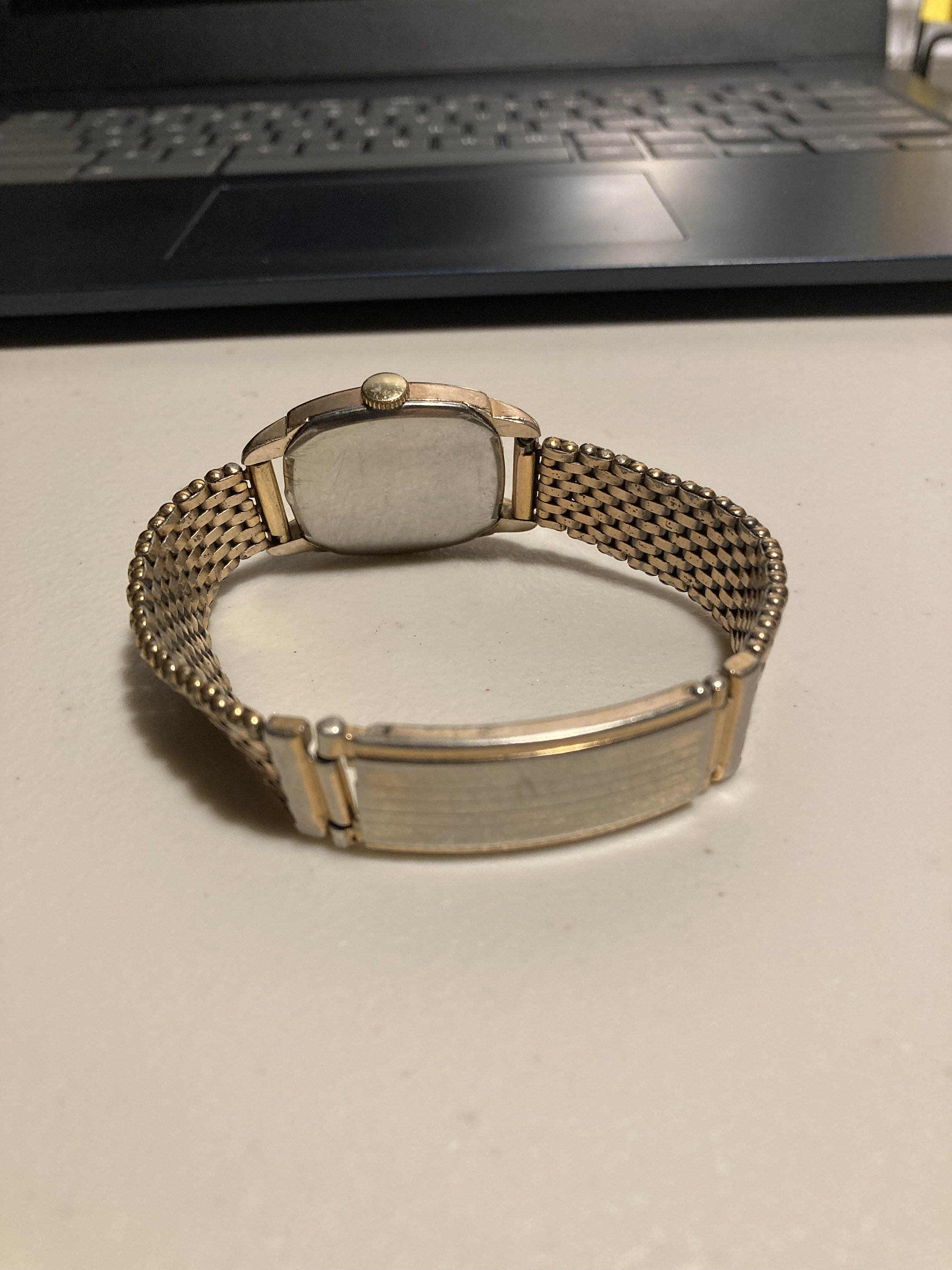 Elgin Rose watch gold tone bracelet watch coordinated set OS 1940 main image 2