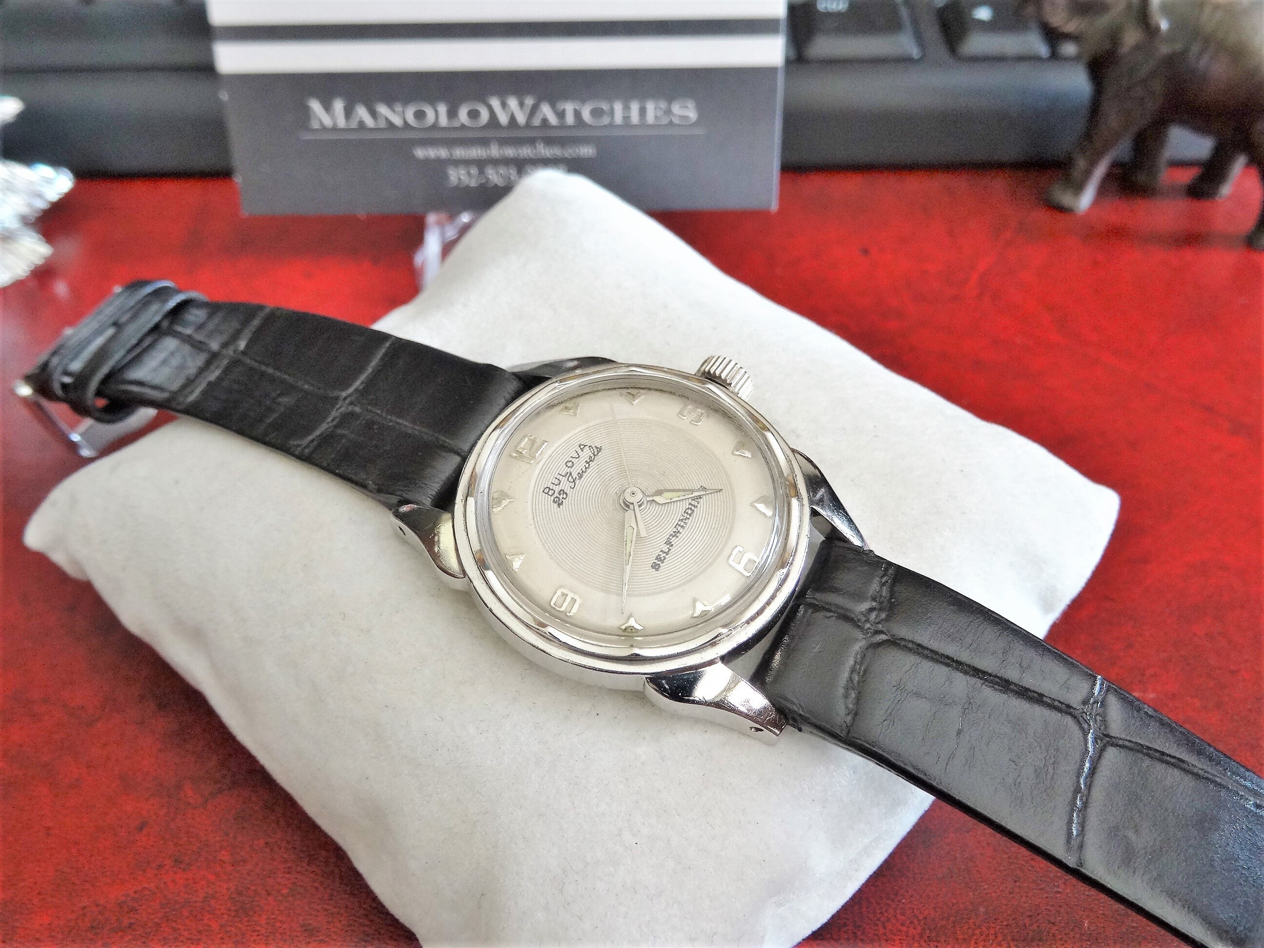 コ*ツ様 【ヴィンテージ】Bulova ブローバ　自動巻き腕時計 23 Jewe 1959年製 ブローバ 自動巻き 23石 刻印入り メンズ腕時計 16mm
