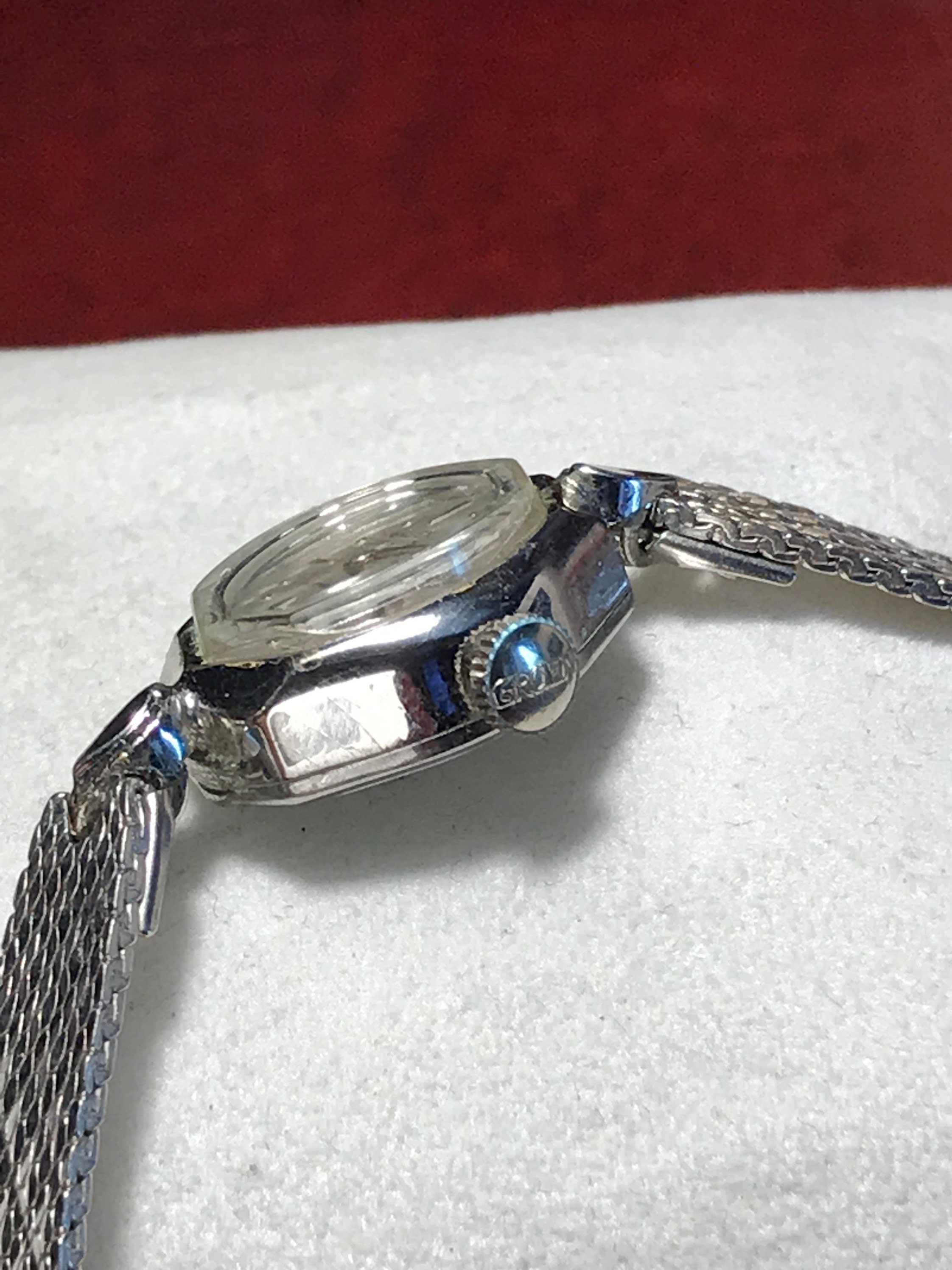 Vintage Gruen Precision Automatic Watch 10K White Gold Gruen precision - The Vintageur main image 4