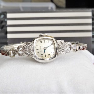 Bulova Watch P2 Etsy