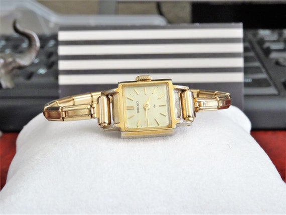 Vintage 1971 Seiko Gold Tone Hand Winding Ladies Watch W/ Gold - Etsy  Australia