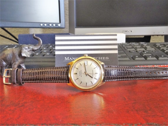 ヴィンテージ Timex ゴールド トーン 自動巻き 防水 メンズ腕時計 (18 