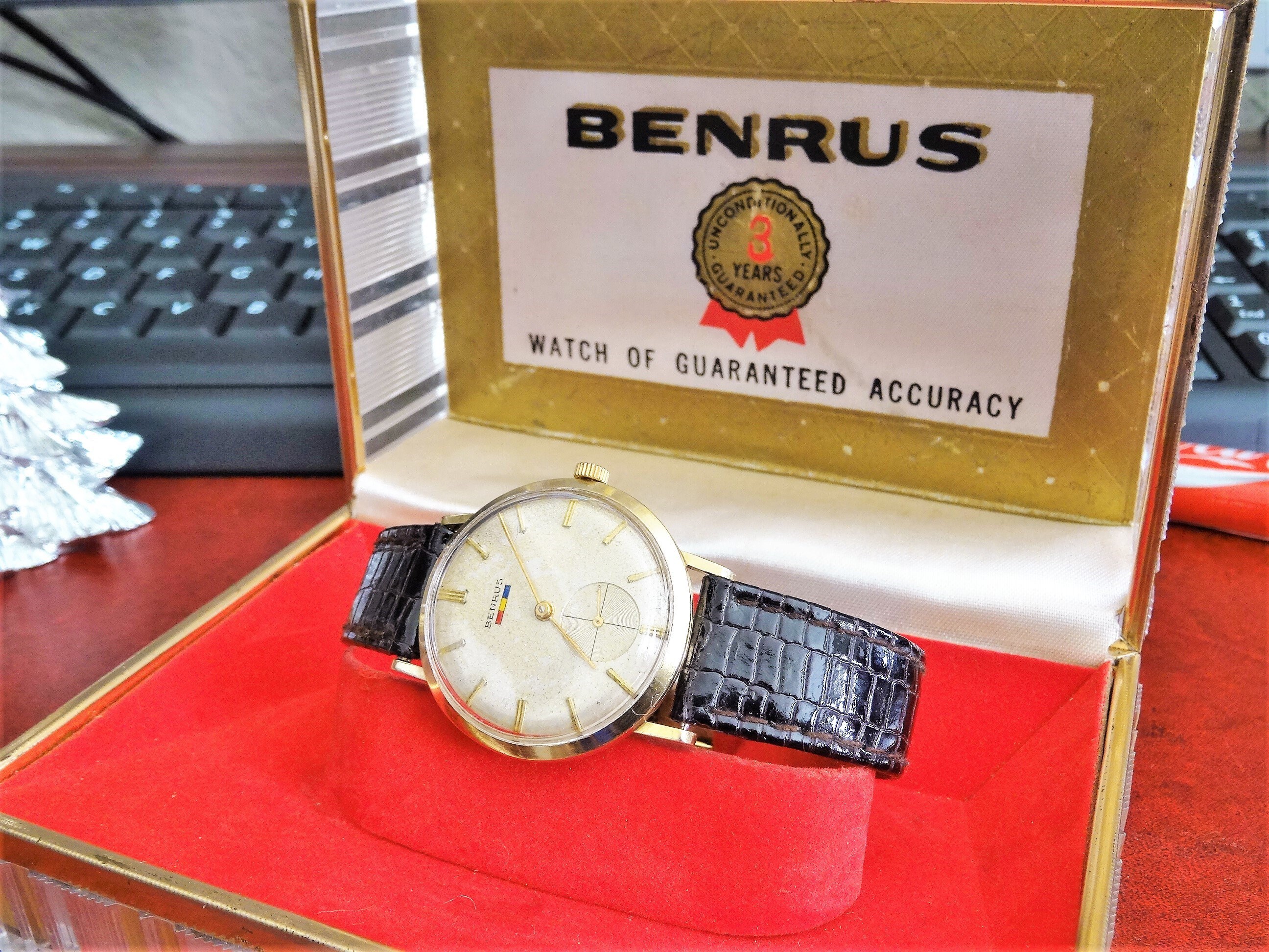 Vintage 1958 Benrus 14K Gold Engraved 17 Jewels Men s Watch W