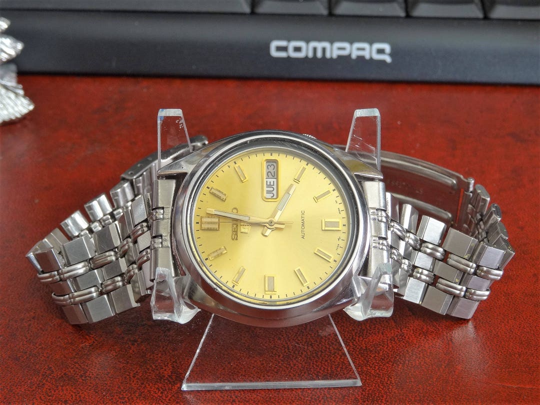 Buy Retro 1992 Seiko 5 Automatic Water Resistant Mens Watch W/ Online in  India - Etsy