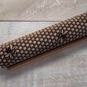 Embossed Honeycomb & Bees Rolling Pin for| baking | pottery | use on pie crust | sugar cookies | clay | kitchen decoration |great gift|RP138