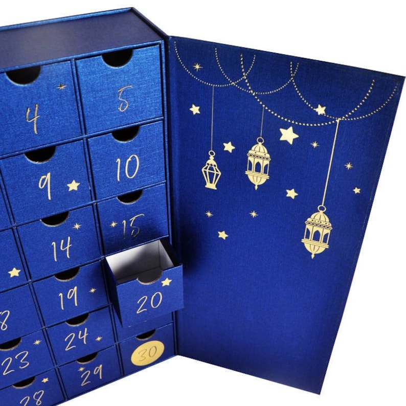 Luxury Blue Ramadan Advent Calendar imperfect image 1