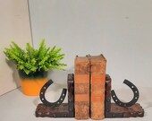 Set van 2 Brutalist Boekensteunen met hoefijzer vintage