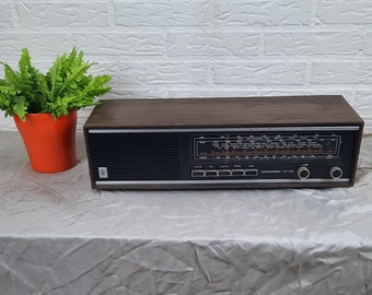 Vintage Grundig RF412 radio retro