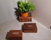 Set van 2 Carved Wooden boxes vintage